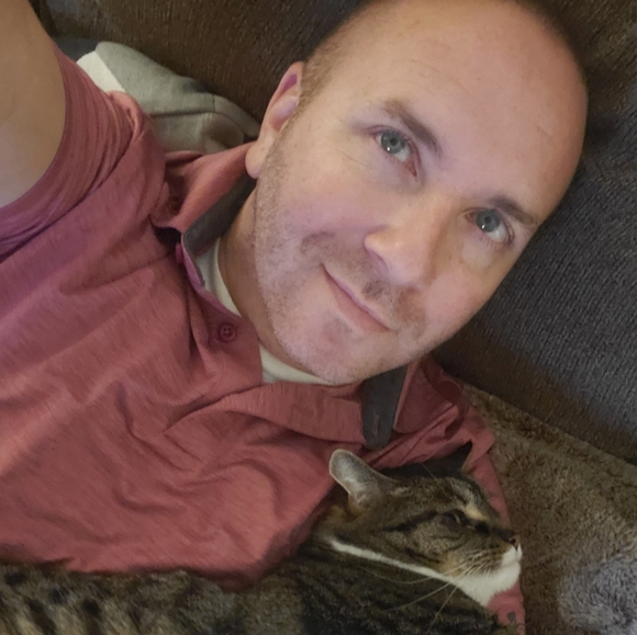 Meet your Posher, Zach - Picture 2 of 7